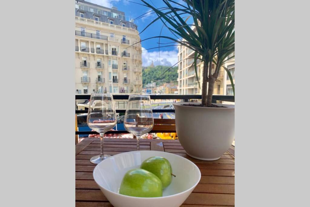 New Gorgeous Central Apartment - Beachfront - 3 Bd San Sebastián Exterior foto